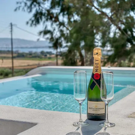 Paradisia Private Swimming Pool And Jacuzzi Sarakíniko