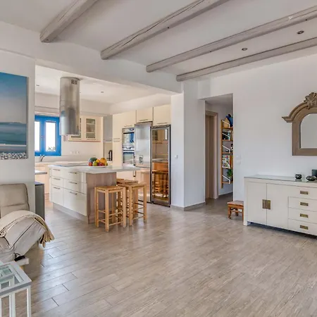 Appartement Paradisia Private Swimming Pool And Jacuzzi Sarakíniko