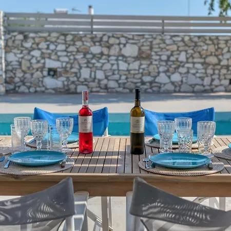 Paradisia Private Swimming Pool And Jacuzzi Sarakíniko