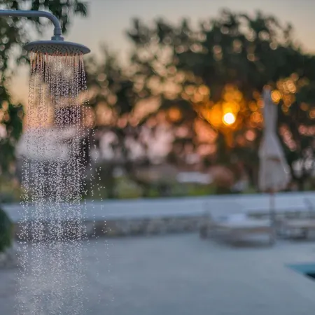 Paradisia Private Swimming Pool And Jacuzzi Appartement